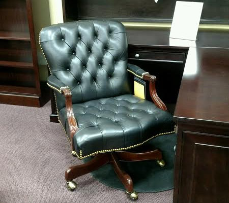 pre-owned office furniture